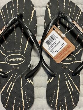 Havaianas Black with Gold Accent Flip Flops